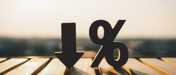 Baisse de 15% en moyenne des tarifs réglementés de vente d’électricité : quel impact sur mon contrat et pourquoi comparer les prix ?